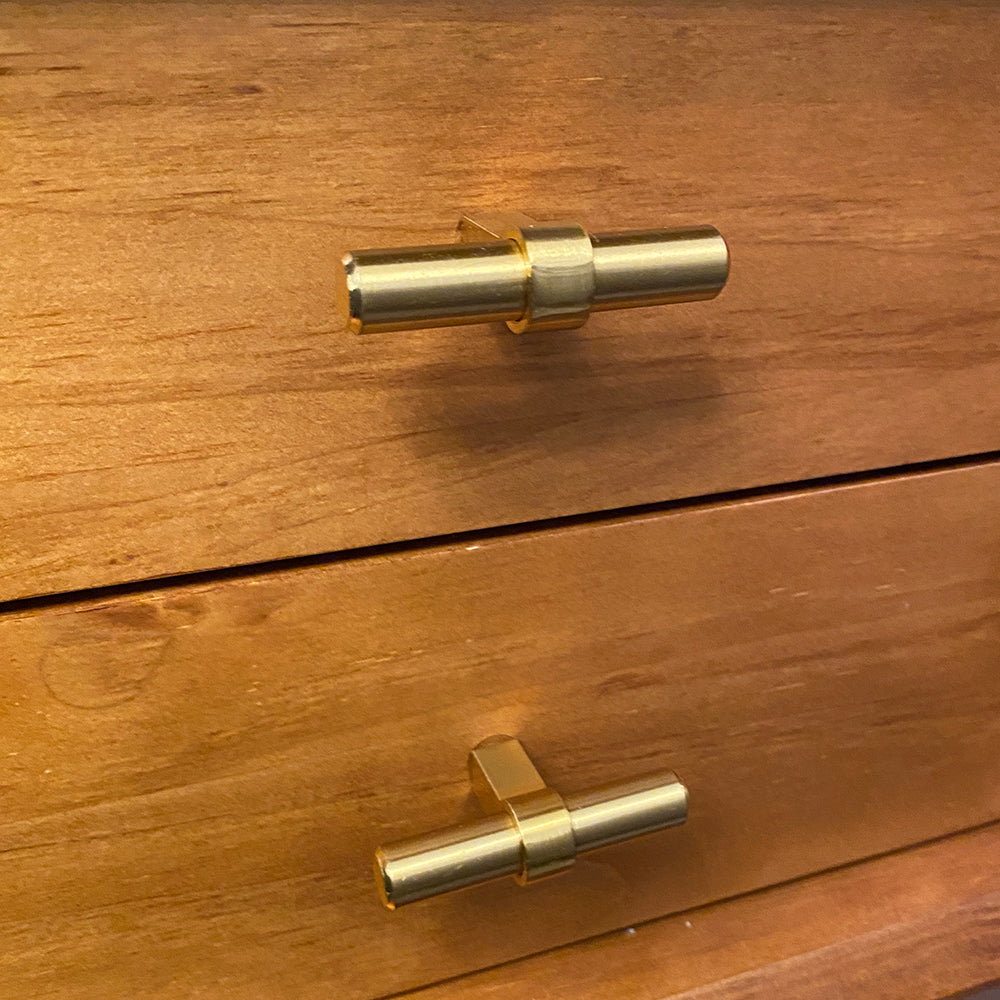 Alpine Hardware | T-Bars and T-Knobs | Kitchen Cabinet Hardware/Dresse Alpine Hardware | T-Bars and T-Knobs | Kitchen Cabinet Hardware/Dresse